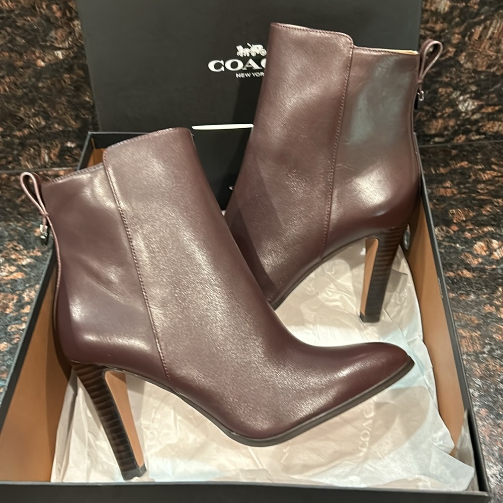 ✨NEW✨COACH JEMMA New Blood (Oxblood) Smooth Leather Ankle Booties